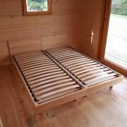 Twin bed in solid pine - Natural varnish